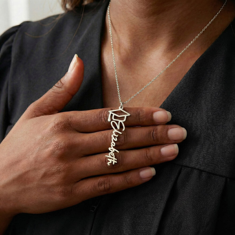 Custom Graduation Name Necklace – Personalized Gift for Daughter