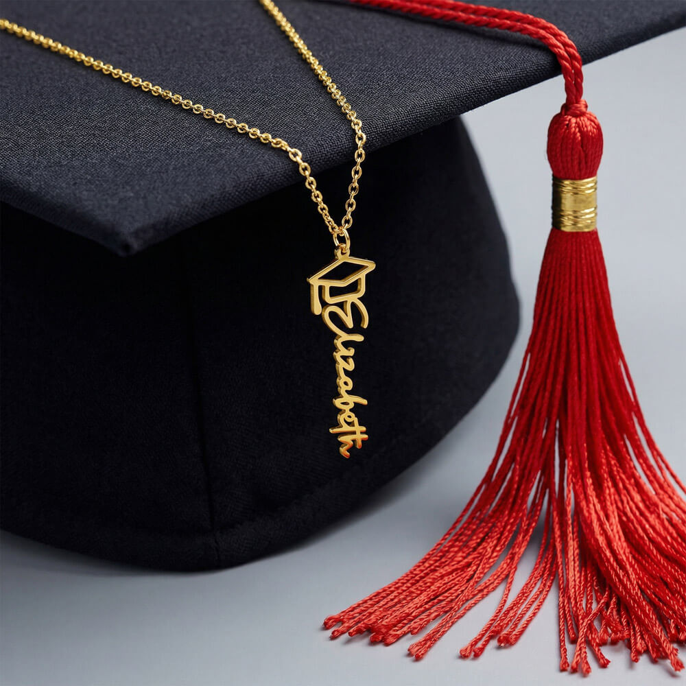 Custom Graduation Name Necklace – Personalized Gift for Daughter