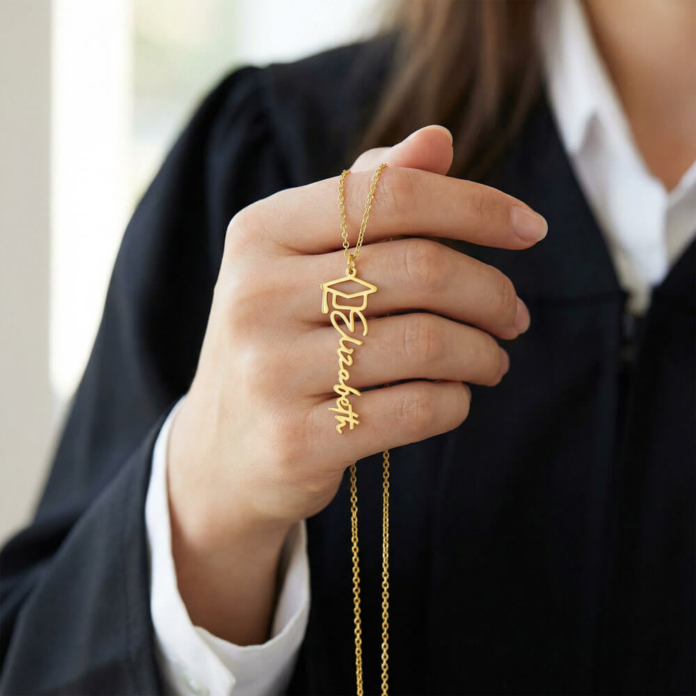 Custom Graduation Name Necklace – Personalized Gift for Daughter